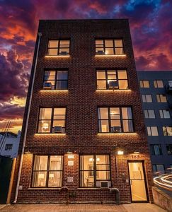 163 Veronica Pl