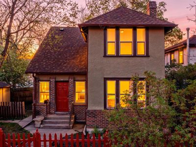 194 Logan Ave N