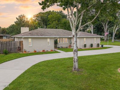 2415 E Friday Cir