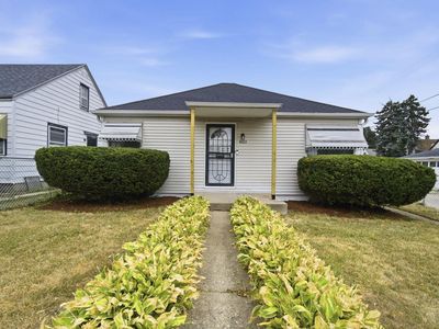 4022 N 49th STREET