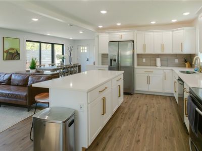 3515 Jerry Ln