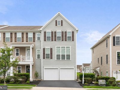 541 Fawn Ln