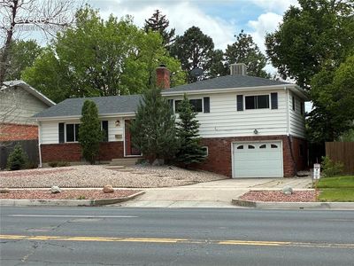 2406 N Circle Dr