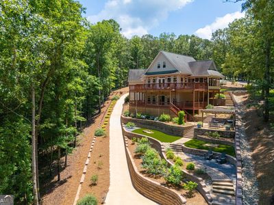 70 Camellia Ln