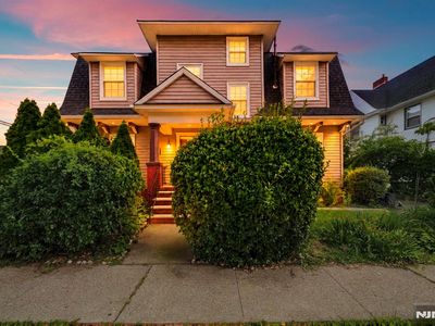 44 Vanderbeck Place