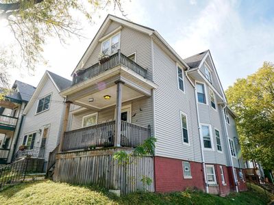 1825 North Astor STREET