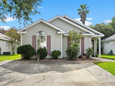 306 Belle Chase Ct N