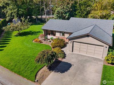 527 Olallie Way