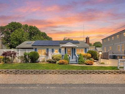 12 Winthrop Drive