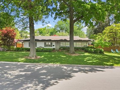 802 S Mountain View Cir