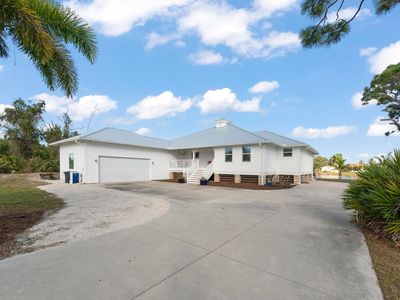 11940 Oakland Dr