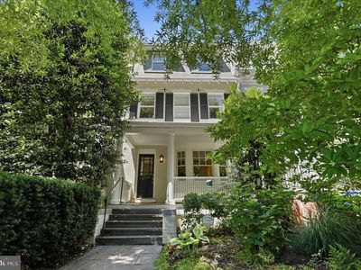 2806 27th St NW