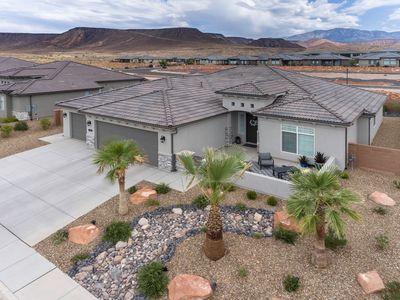 2046 N Vista Springs Dr