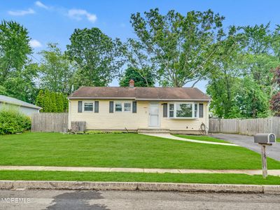11 Lawrence Avenue