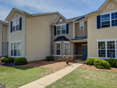 317 Commons Dr