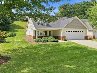 109 Plantation Place Ln