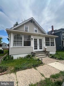 4 Russell Ave