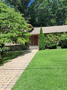 105 Summit Dr