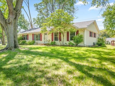 Property at 8318 Cameo Dr, Machesney Park, IL