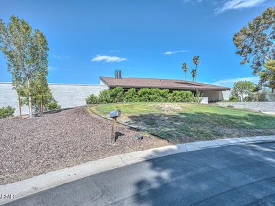 560 E CAMPINA Drive