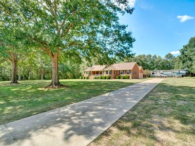 601 Smithville Rd