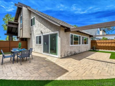 10706 Esmeraldas Dr