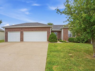 5704 Redwing Dr