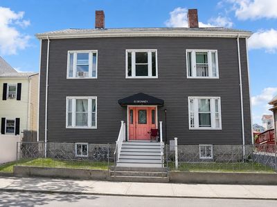 51 Bonney St