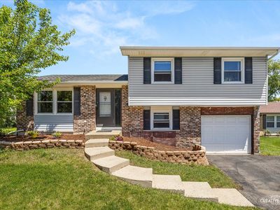Property at 32 W Schubert Ave, Glendale Heights, IL