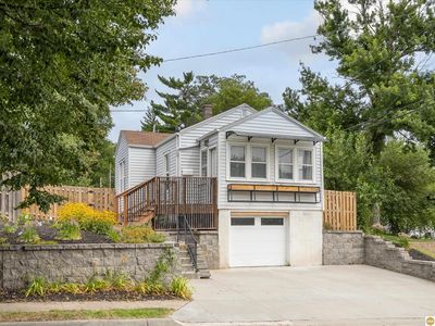 1111 S 64th Ave