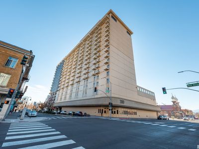 200 W 2nd St APT 706