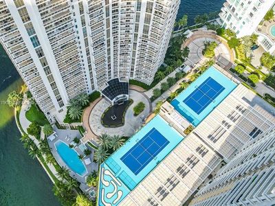 901 Brickell Key Blvd APT 3307