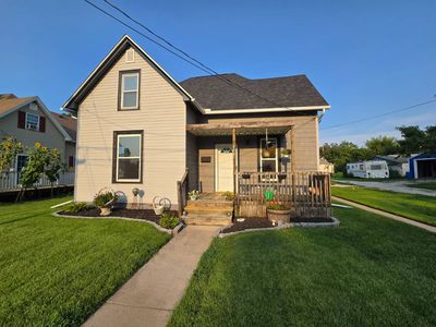 Property at 405 S E St, Monmouth, IL