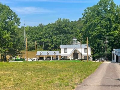 550 Avery Rd