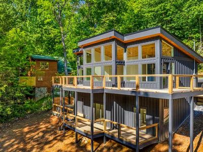 2257 Beach Front Dr