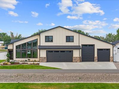 6333 Skycrest Dr