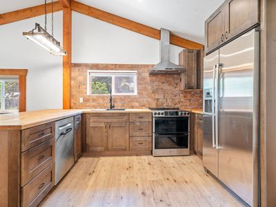 510 Mountain Dr