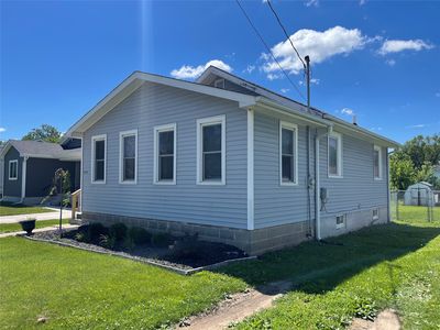 2735 E Elm St