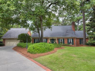 9 Roundhill Ct