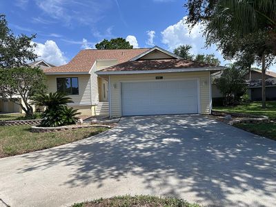 1035 S Pointe Alexis Dr