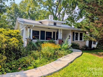 38 Mitchell Ave