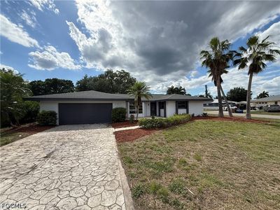 2201 Parkview Dr
