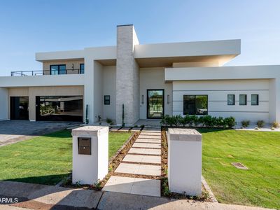 3923 E HEATHERBRAE Drive