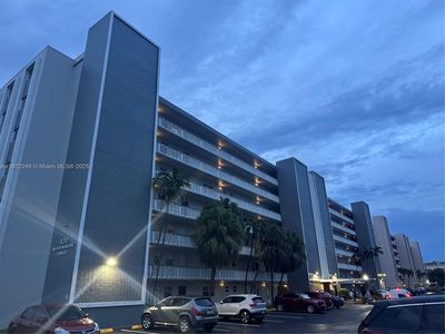 420 NE 12th Ave APT 404