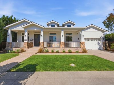 2286 Markham Ave