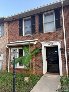 97-5 Edgemont Ave