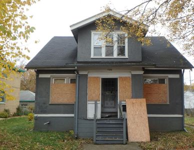 5670 N 38th STREET