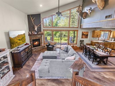 538 E Evergreen Dr