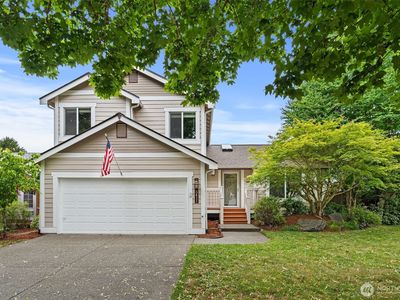 5411 Komachin Loop SE