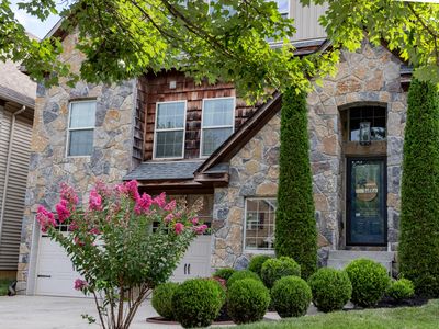 3393 Bay Springs Park